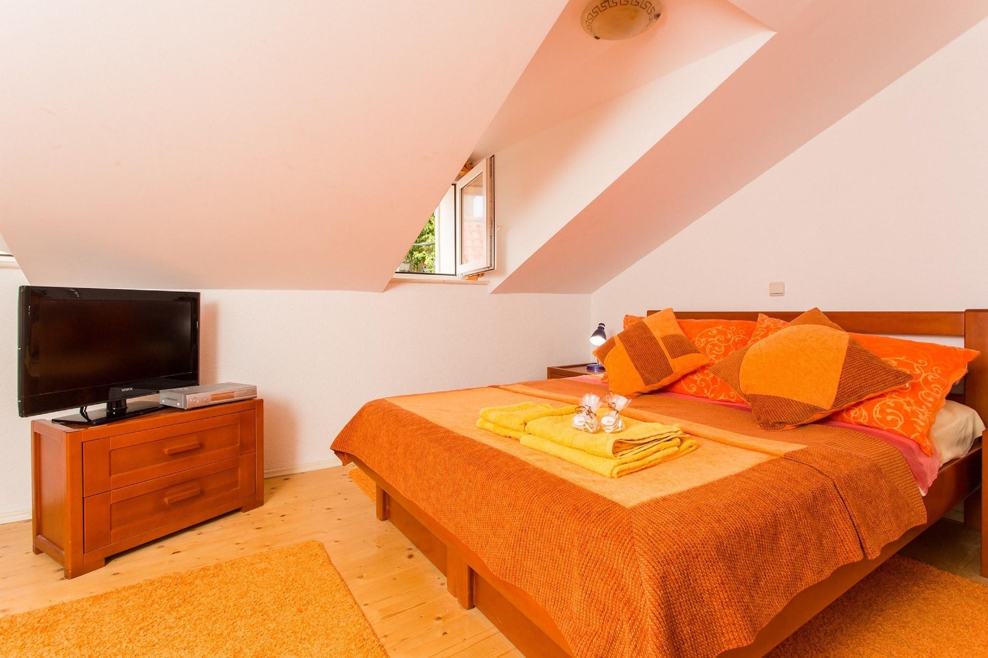 Apartment Ivana *