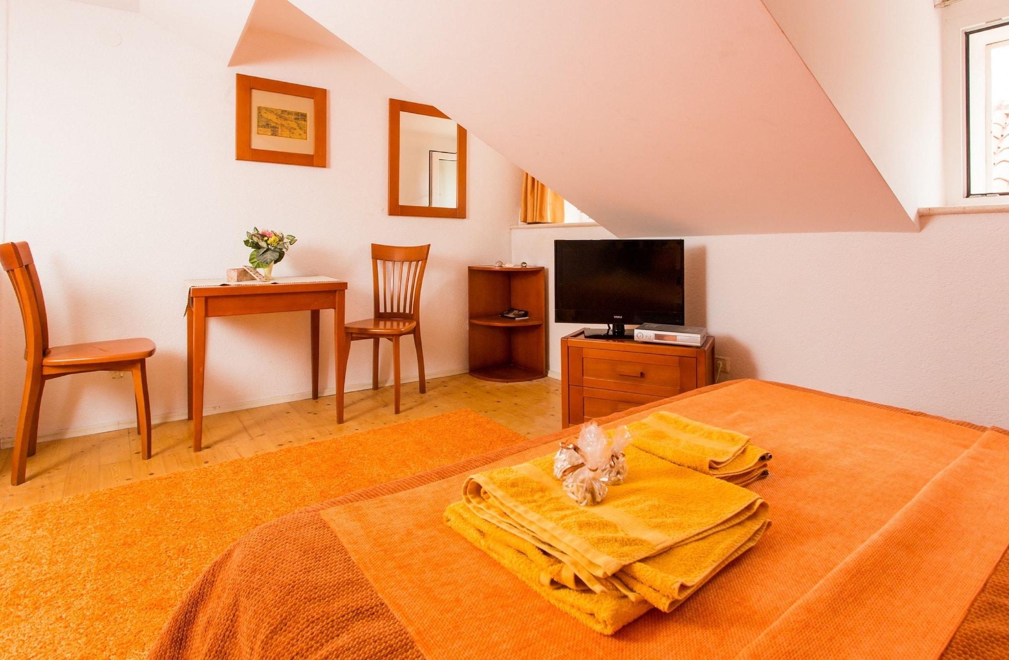 Ivana Apartment *