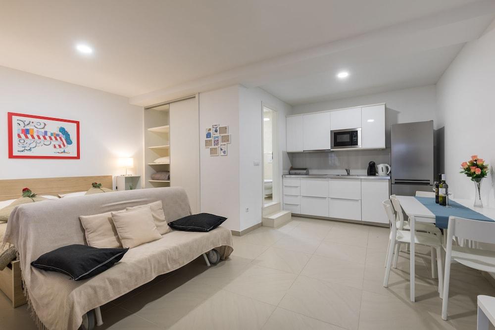 Ivana Apartment *